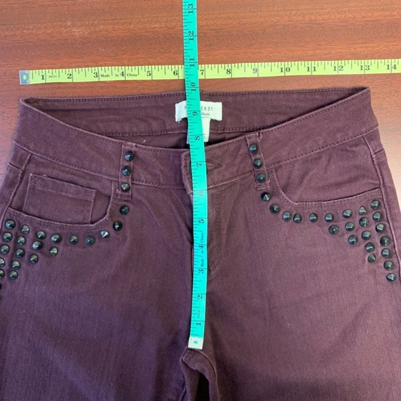 Forever 21 Pocket Stud Jeans - Picture 2 of 6